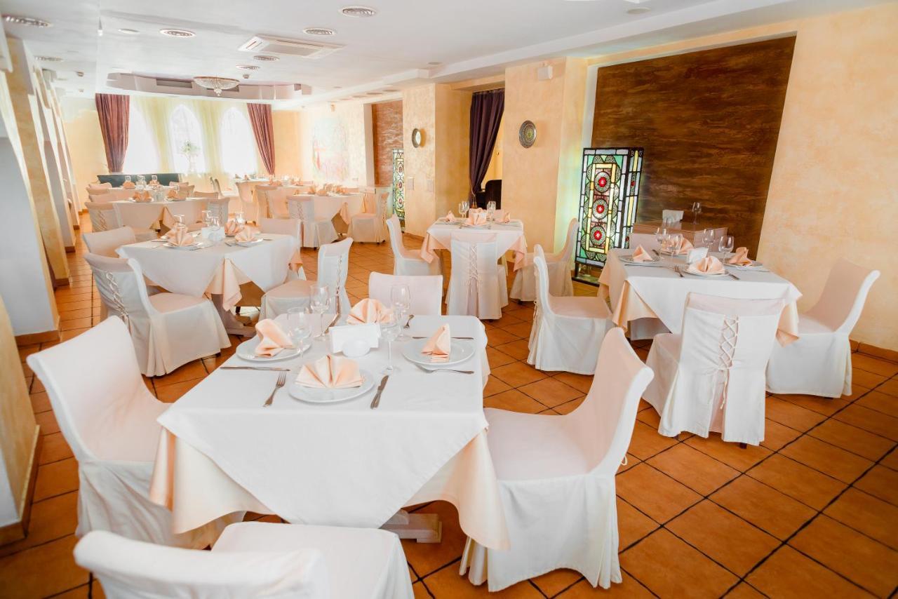 Premier Hotel Shafran Sumy Exterior foto