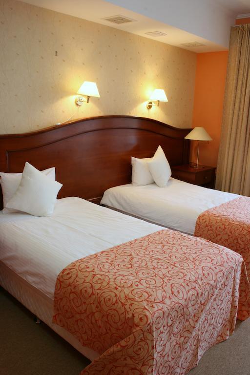 Premier Hotel Shafran Sumy Quarto foto