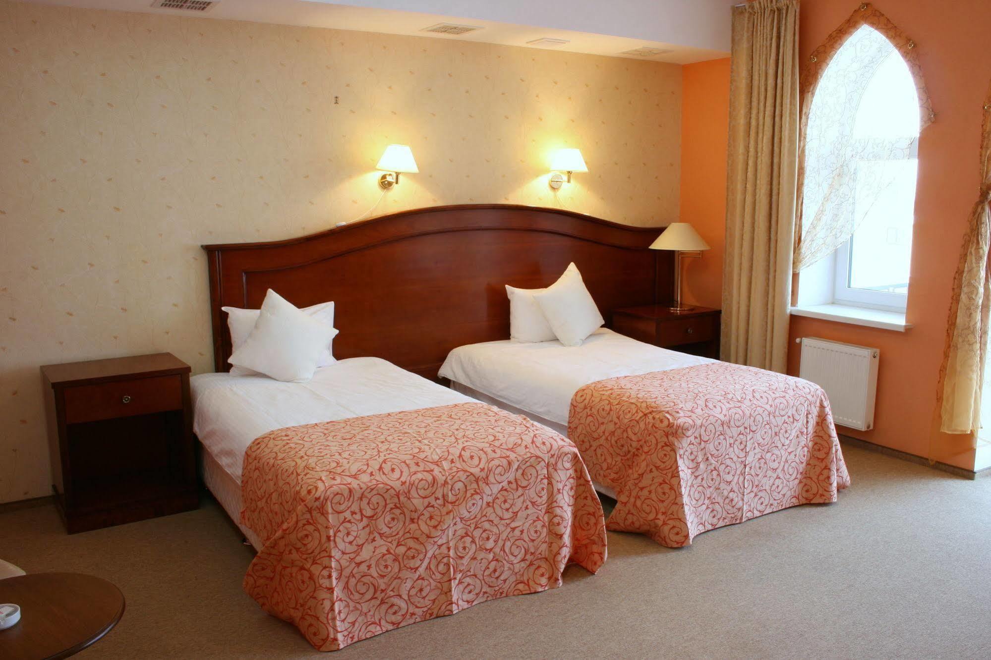 Premier Hotel Shafran Sumy Exterior foto